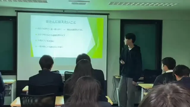 3/25(水)に東進衛星予備校東岡山校で大学合格報告会を開催...